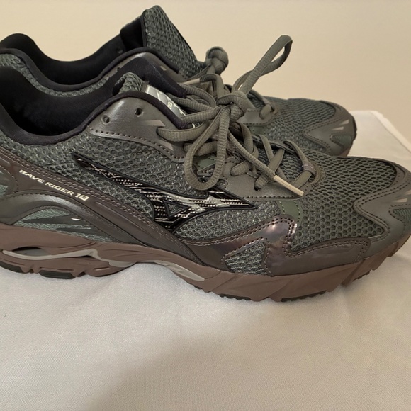 Mizuno Wave Rider 10 Sports Sneaker main image 5
